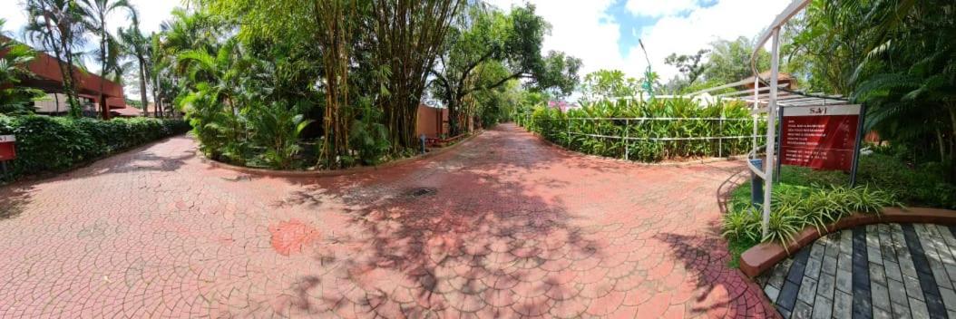 Saj Earth Resort & Convention Center , Kochi Nedumbassery Zewnętrze zdjęcie