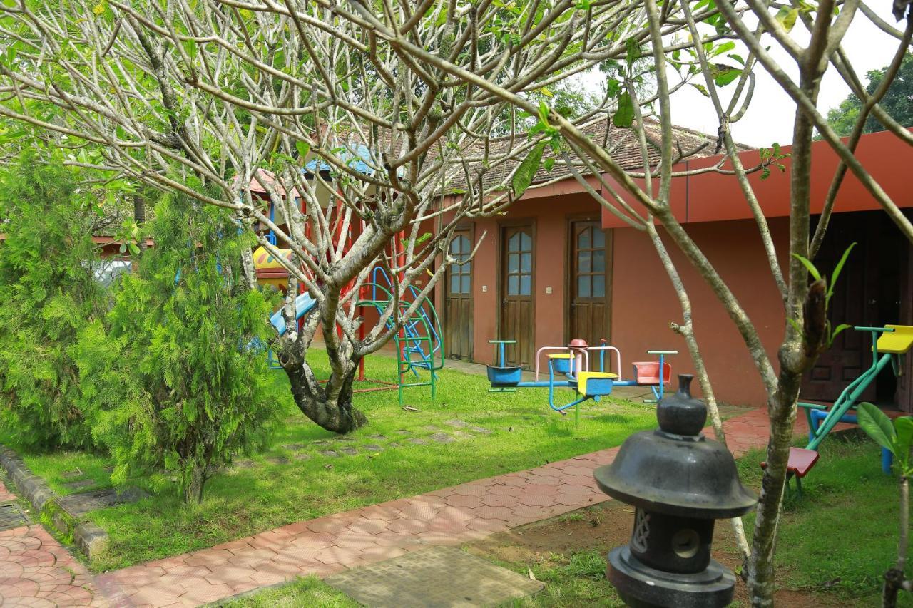 Saj Earth Resort & Convention Center , Kochi Nedumbassery Zewnętrze zdjęcie