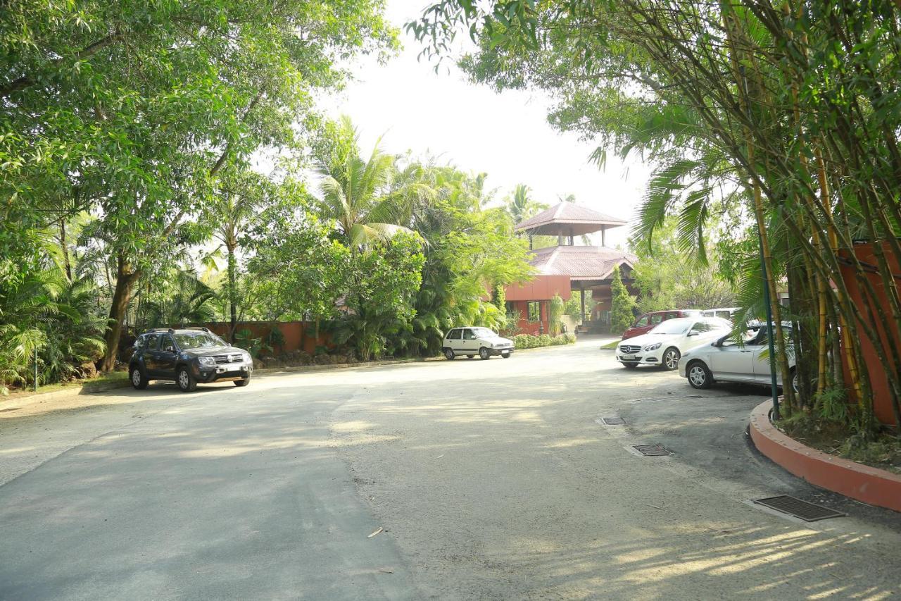 Saj Earth Resort & Convention Center , Kochi Nedumbassery Zewnętrze zdjęcie